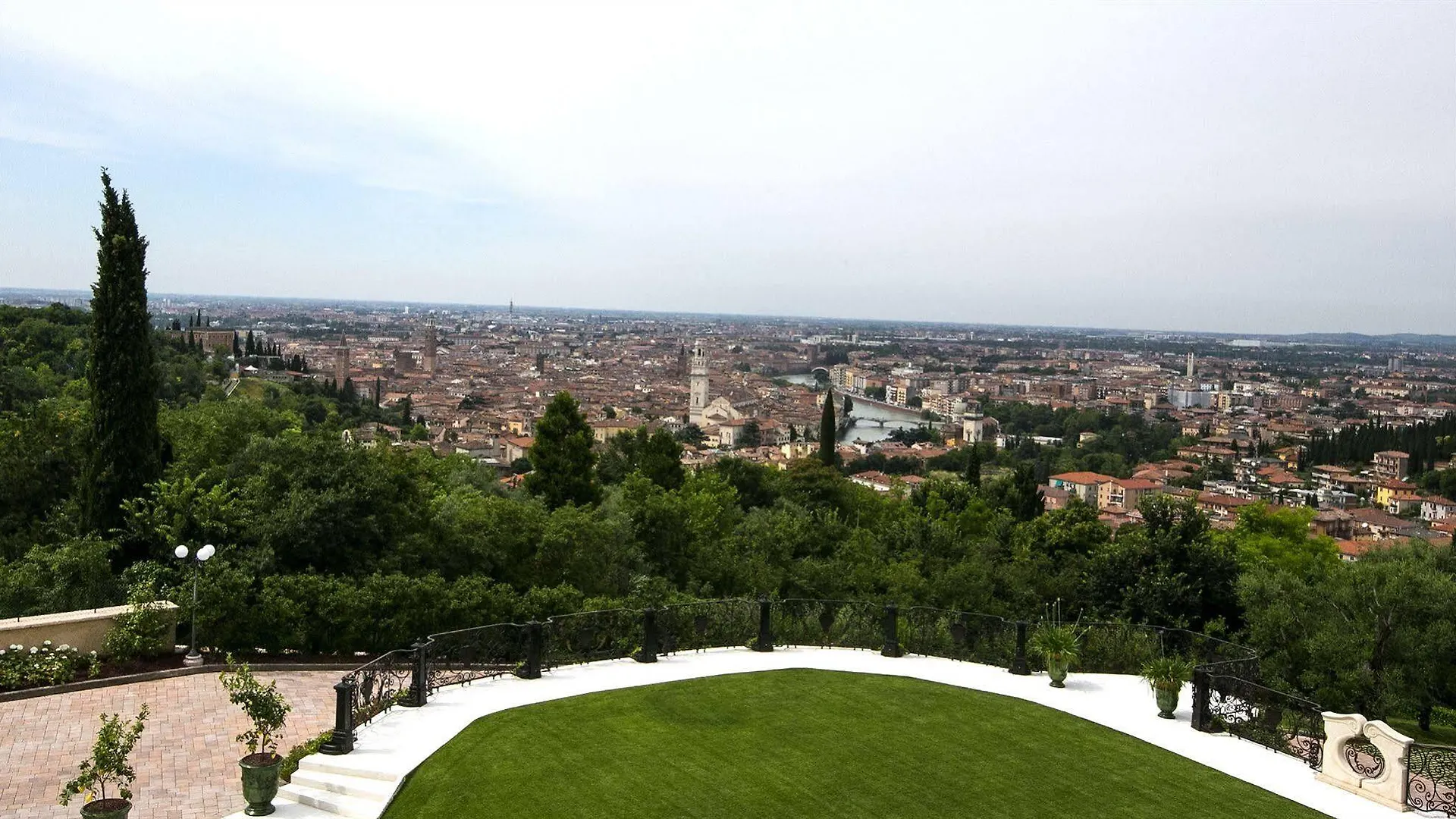 Relais Fra' Lorenzo Verona 5*,