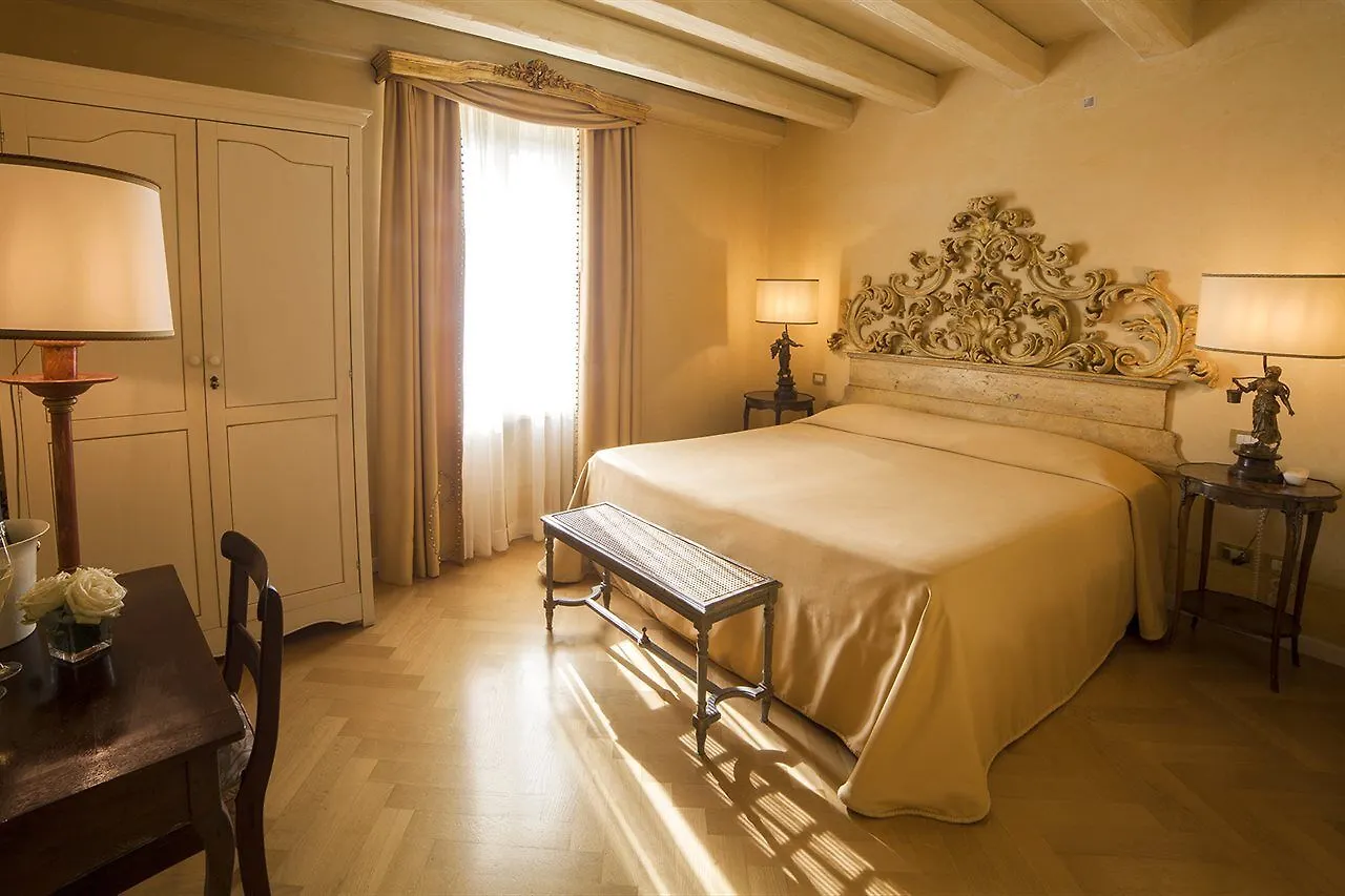 Relais Fra' Lorenzo Verona 5*,  İtalya